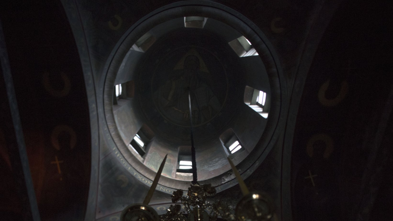 Dome inside the Cathedral, where the “Anarchist Father” is depicted.