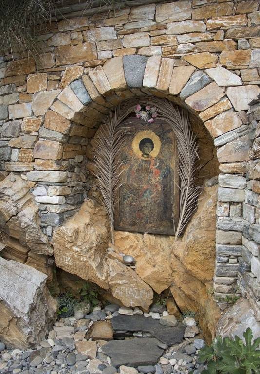 The location of the icon of St Georgios in Xyna Nera.