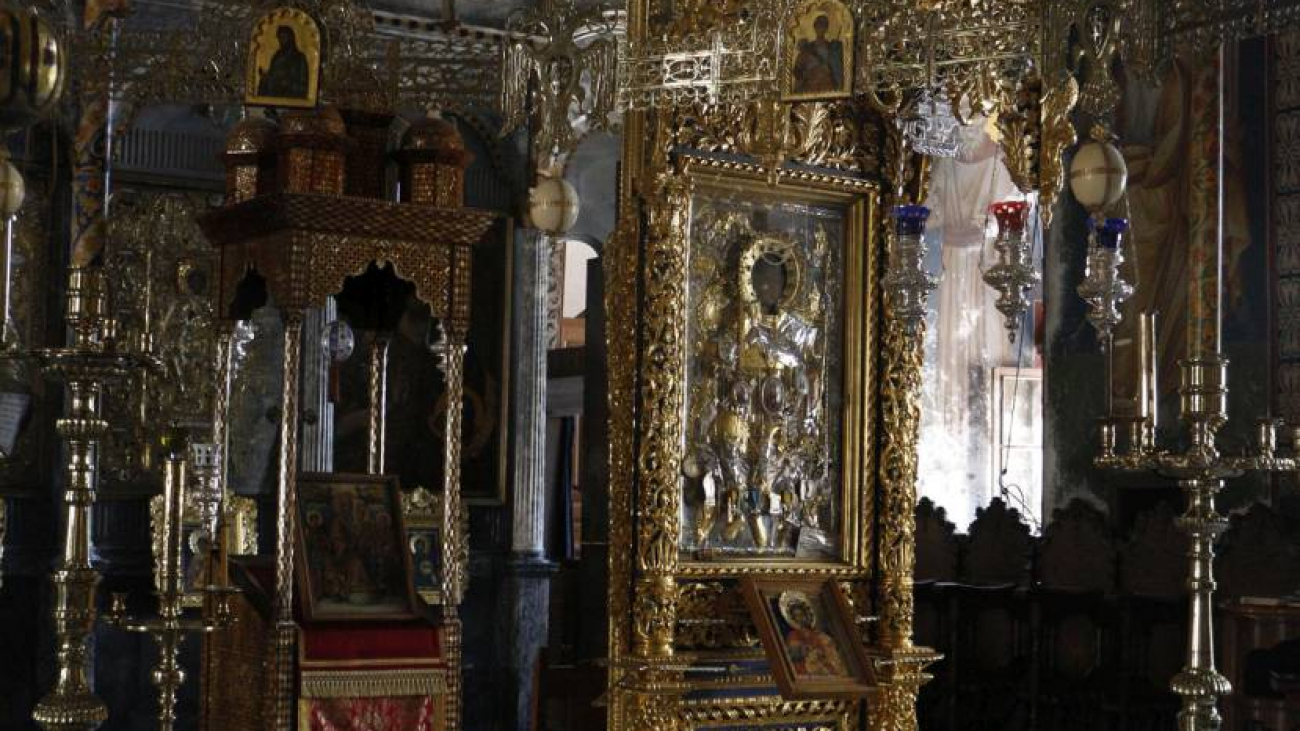 The pilgrimage of St Georgios within the new Cathedral.