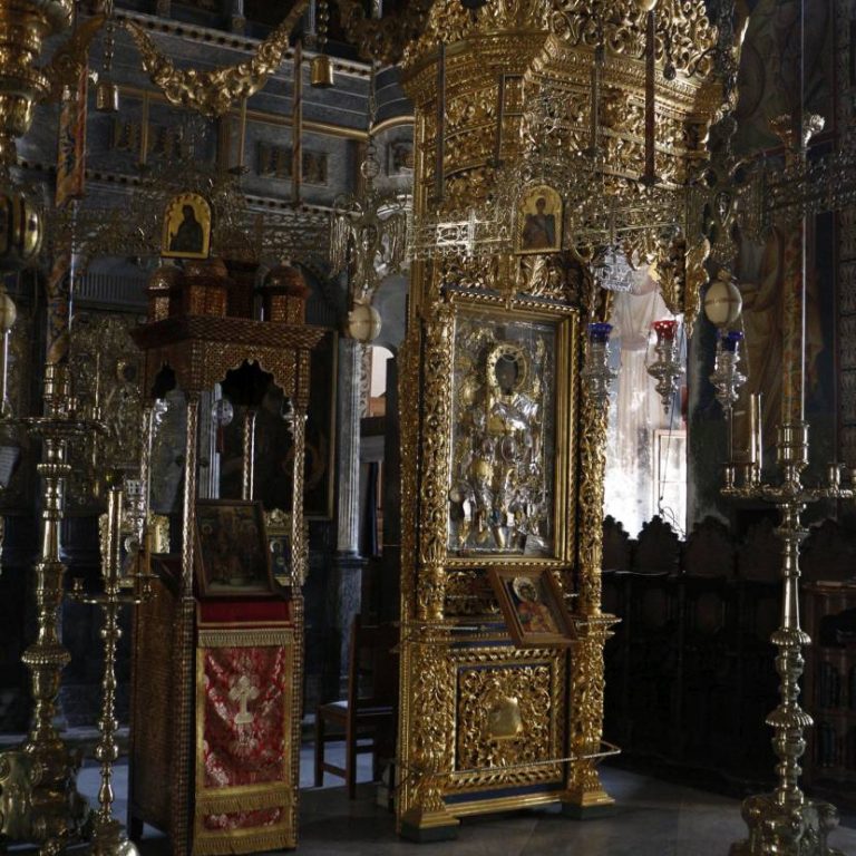 The pilgrimage of St Georgios within the new Cathedral.